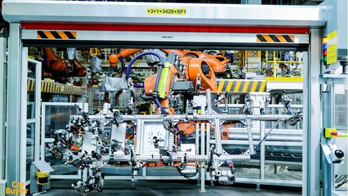 大眾首款純電SUV震撼登場 續(xù)航高達(dá)550公里，傳統(tǒng)車企電動(dòng)化轉(zhuǎn)型加速